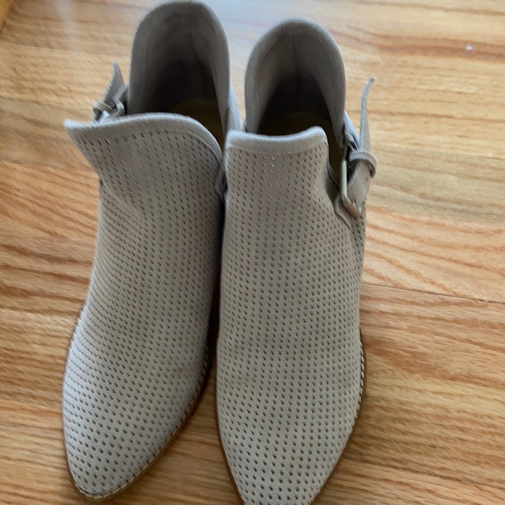 Ankle boots